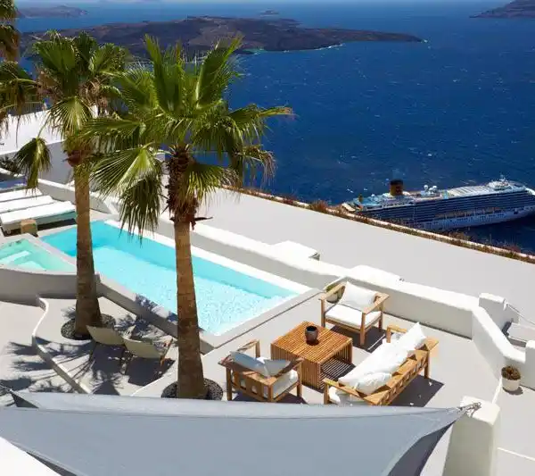 THREE BEDROOM SANTORINI LUXURY VILLA