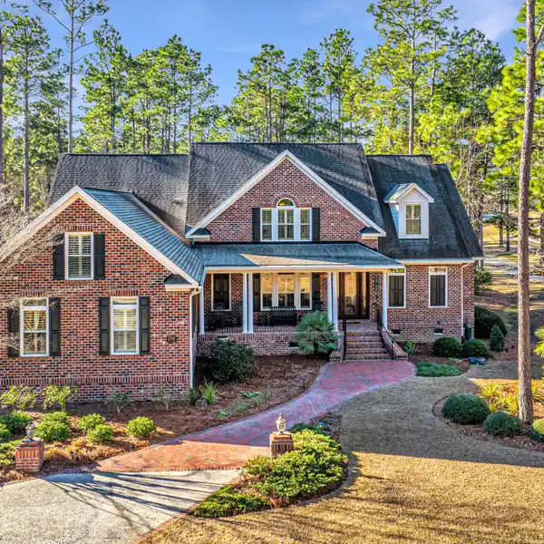 GORGEOUS BRICK CUSTOM-BUILT EXECUTIVE STYLE HOME