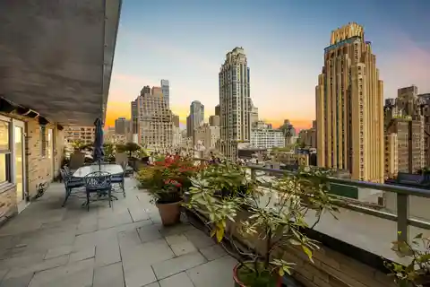 The Largest Residence at Beekman East