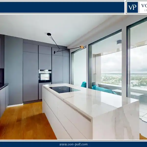 HIGH-QUALITY APARTMENT WITH DESIGNER FURNISHINGS AND FASCINATING DISTANT VIEWS ON THE 17TH FLOOR