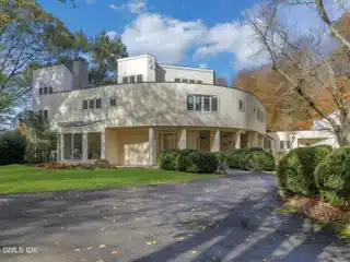 Exceptional Contemporary Home on a Quiet Cul-De-Sac