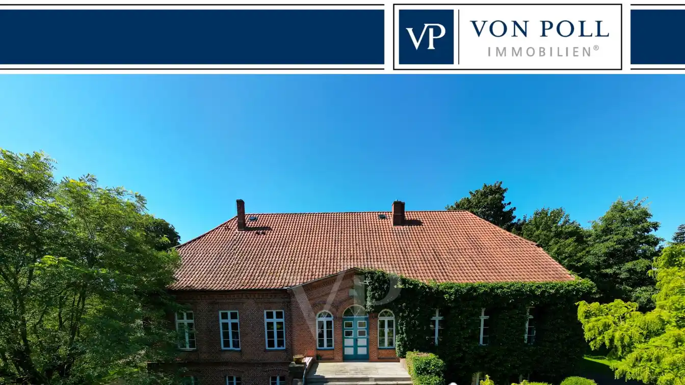 Manor House on a Beautiful Plot