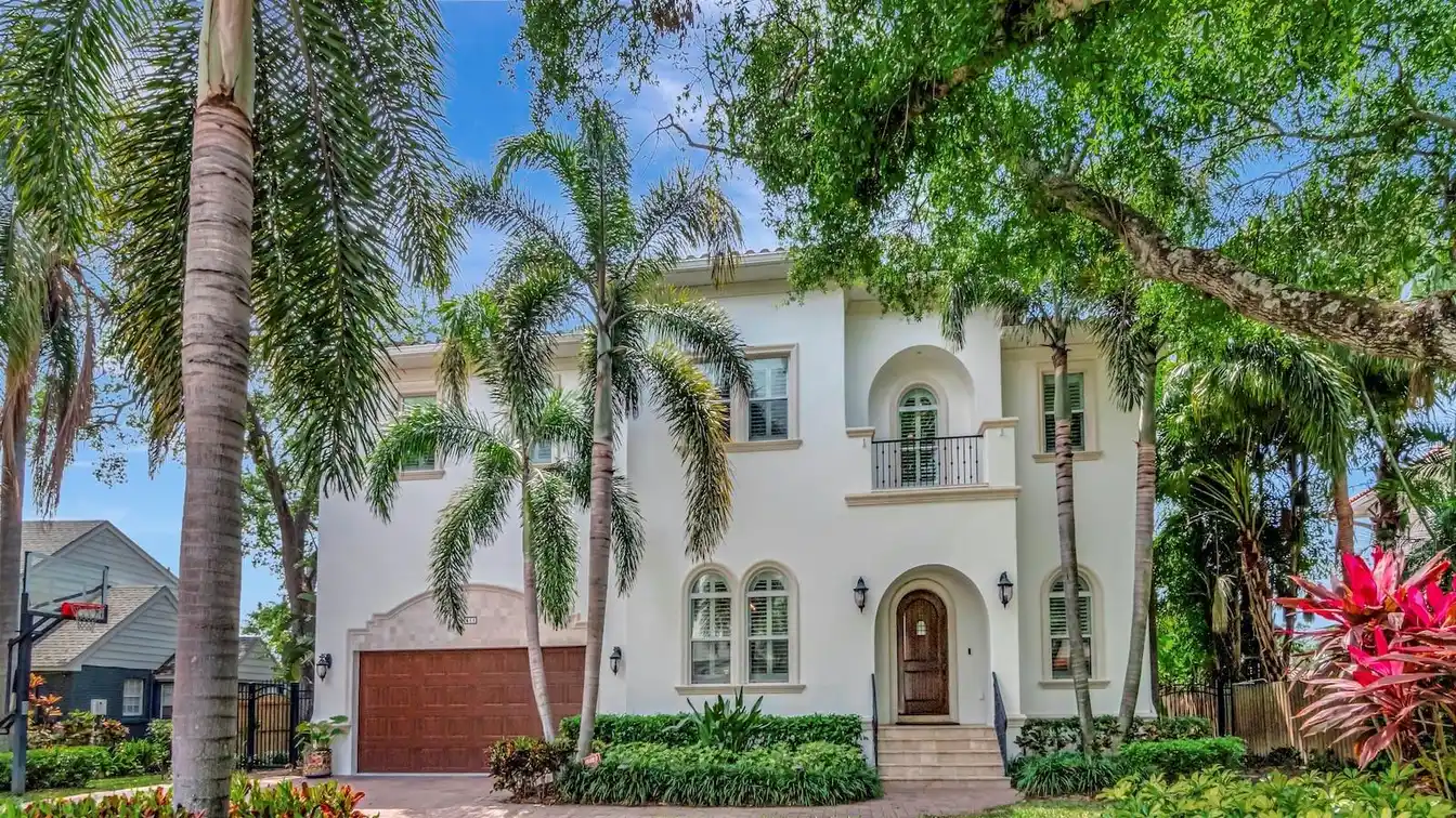 Exquisite Waterfront Luxury on Prestigious Davis Islands