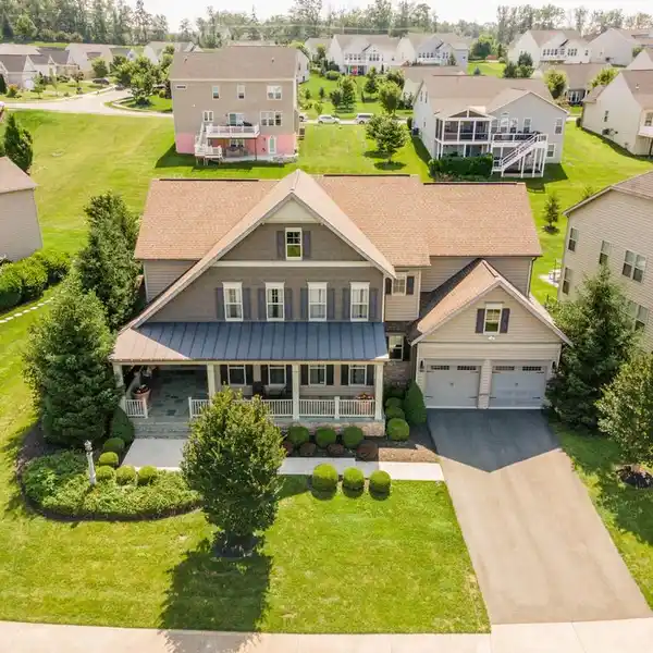 EXCEPTIONAL FORMER MODEL HOME IN MARBURY ESTATES