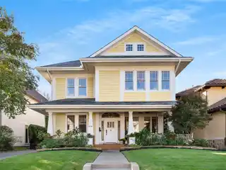 Stunning Craftsman-Style Home Where Timeless Charm Meets Modern Luxury