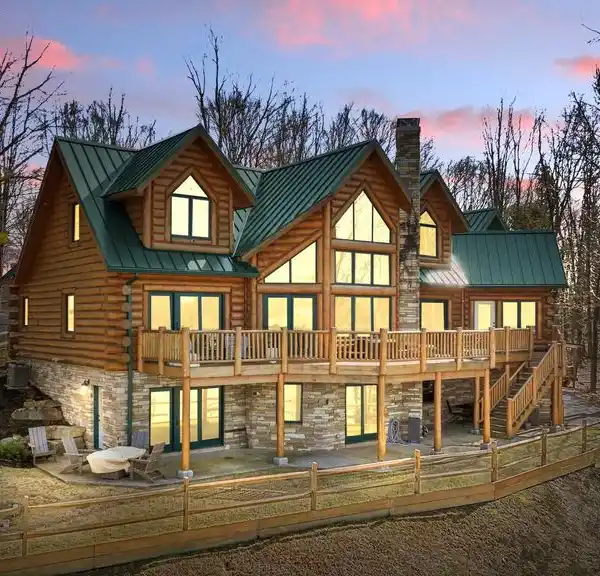 STUNNING CUSTOM LOG HOME OVERLOOKING INDIAN LAKE