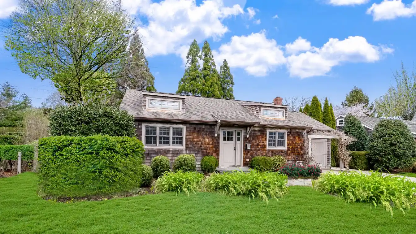 Lovely Rental on a Quaint Village Street