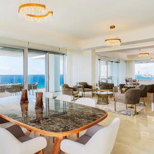 SOPHISTICATED DUPLEX PENTHOUSE