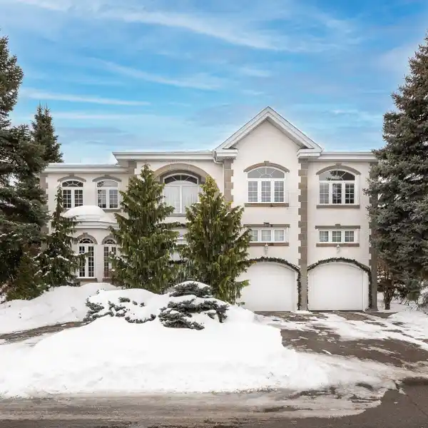VALUE-PACKED CUSTOM-BUILT RESIDENCE