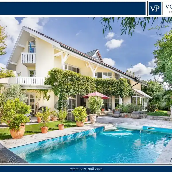 SPACIOUS HOME OFFERING A UNIQUE LIFESTYLE