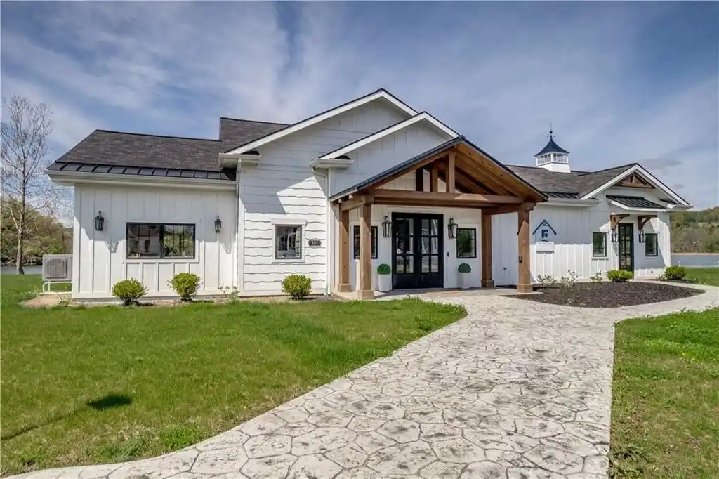 Beautiful To-be-built Custom Built Home at the Moorings on Keuka