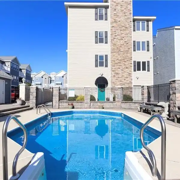 BEACHFRONT CONDO ON THE CHESAPEAKE BAY