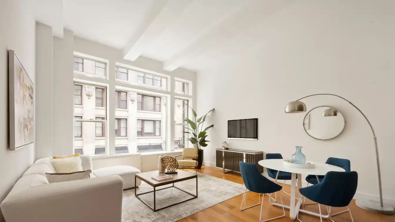 Spacious and Sunny Condo in Prime Flatiron Location