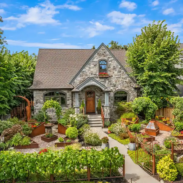 EXCEPTIONAL 1925 FRENCH TUDOR