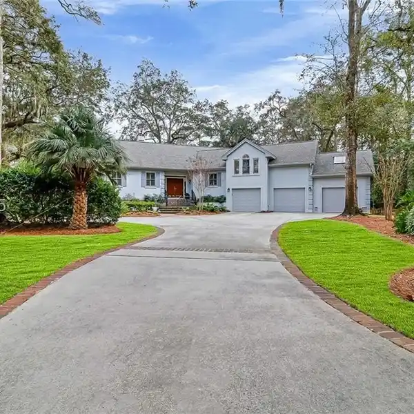 INCREDIBLE OPEN PLAN HOME WITH LAGOON VIEWS