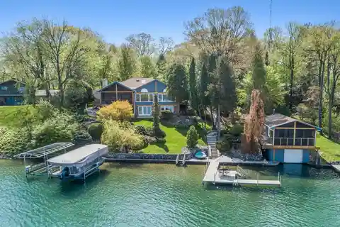 Lakefront Estate with Pristine Sand Frontage