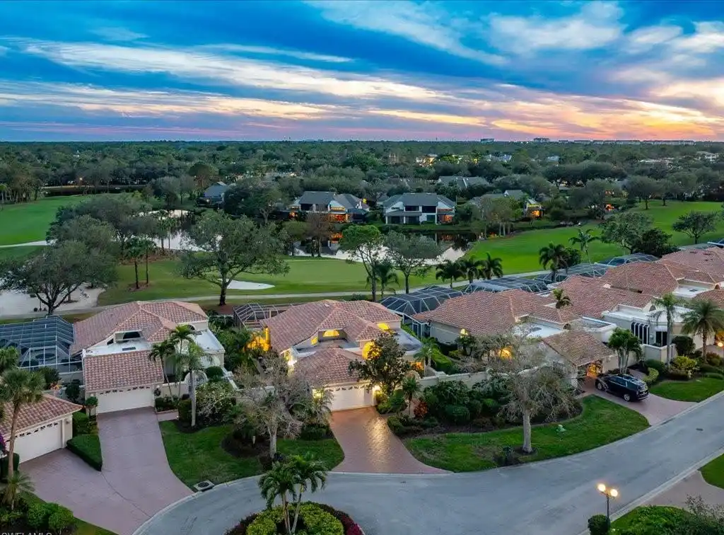 Lovely Pool Home in Desirable Villa Floresta