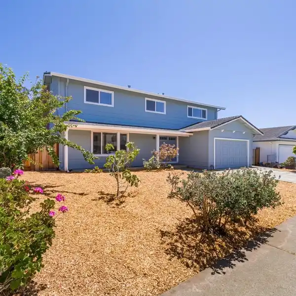 LOVELY HOME IN DESIRABLE CLIFFWOOD HEIGHTS