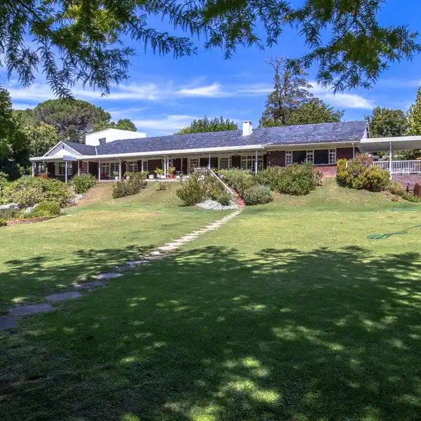 ENDLESS POTENTIAL IN CONSTANTIA UPPER – A FAMILY HOME WITH CHARACTER