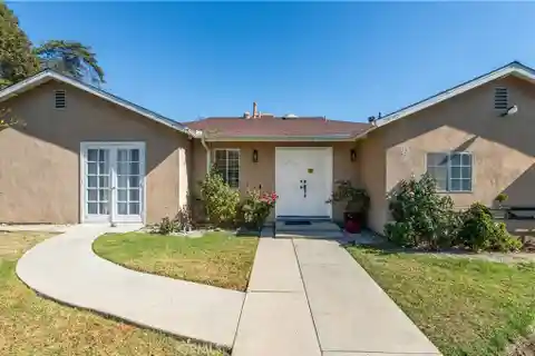 Stunning and Spacious Home in Sherman Oaks