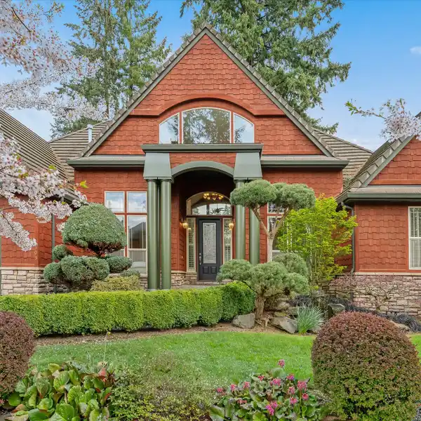 GRAND ONE-LEVEL HOME IN FIRST PLACE