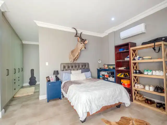 Small Image