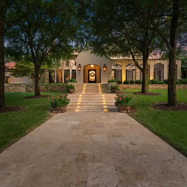 SANTA BARBARA-INSPIRED ESTATE IN VAQUERO