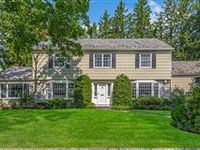 CLASSIC COLONIAL IN IDEAL LOCATION