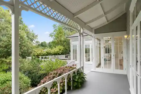 Glenholm - an Elegant Remuera Residence