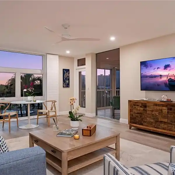 BAYFRONT LUXURY WITH PERSONAL BOAT SLIP