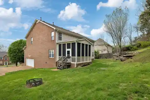 Spacious Home in the Desirable Mountain View Subdivision
