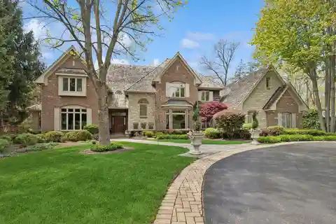 Spectacular Lake Forest Estate with Entertainer’s Dream