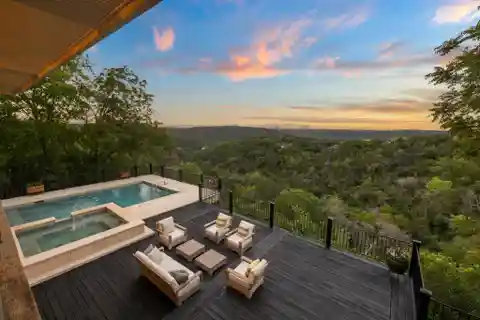 Renovated Home in Private Location