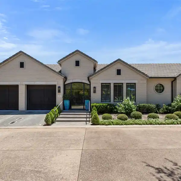 MOVE-IN READY HOME WITH LOW-MAINTENANCE YARD