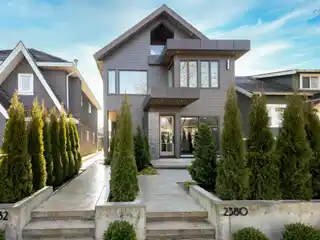 Luxurious Half Duplex