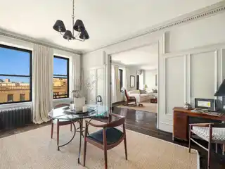Spacious Apartment in Lower Washington Heights