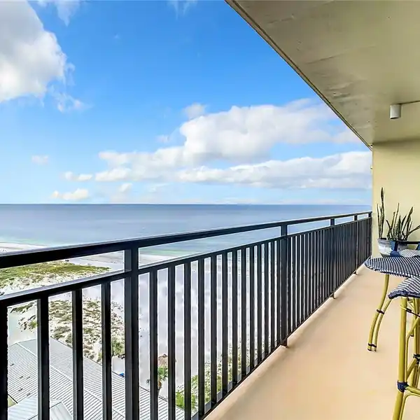 CORNER CONDO WITH SPECTACULAR VIEWS