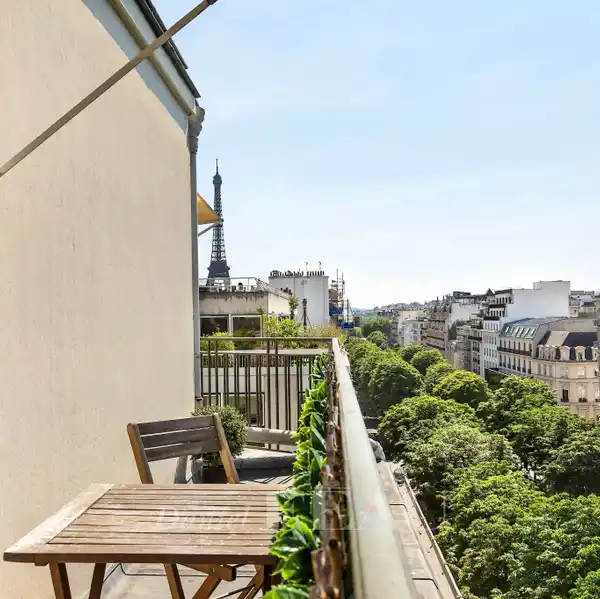 GORGEOUS APARTMENT WITH OPEN VIEWS