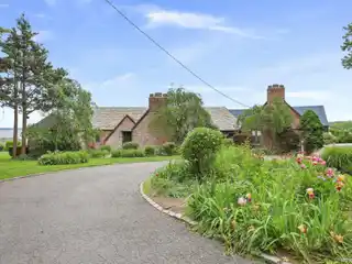 Exceptional Waterfront Ranch Exudes Serenity and Grandeur
