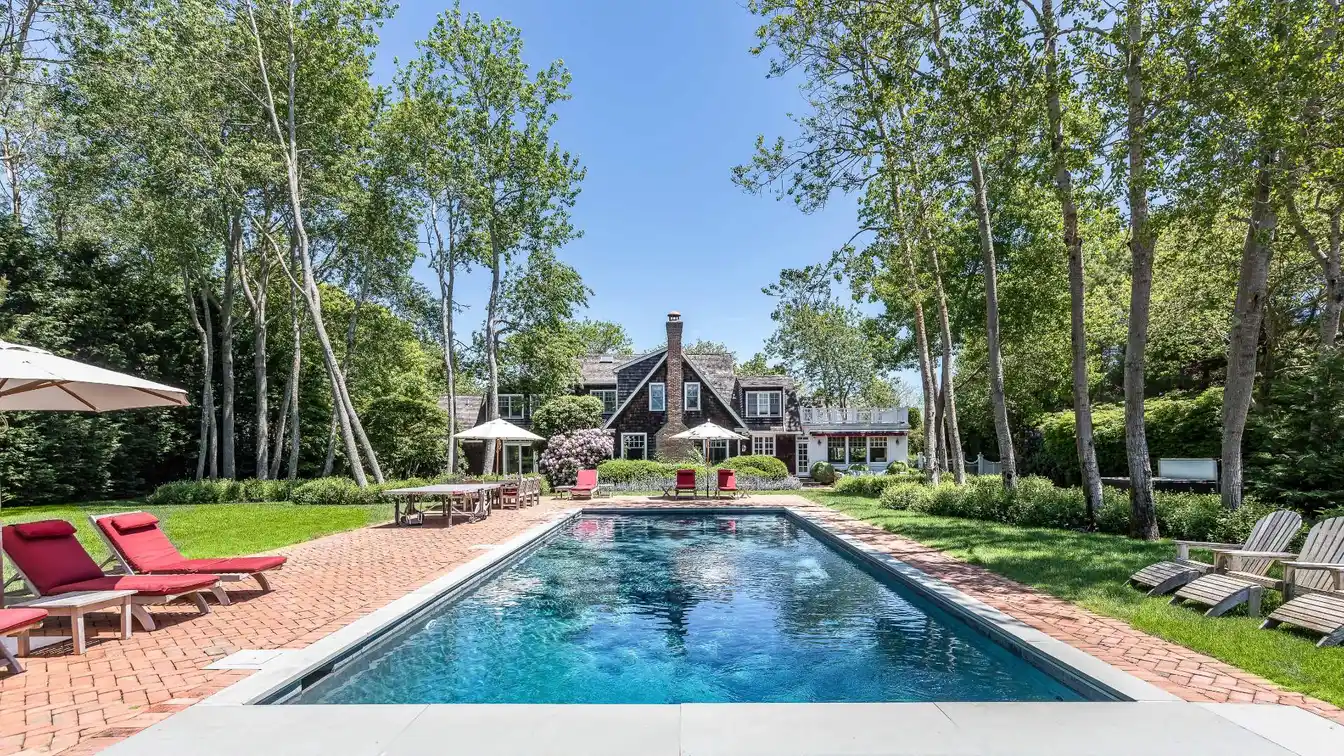 Tranquil Six Bedroom Oasis for Rent