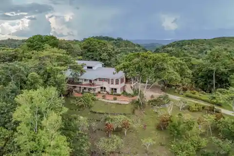 Kan Iik Mountain – 50 Acre Hilltop Estate with 7,500sqft 6 Bed, 6 Bath Home