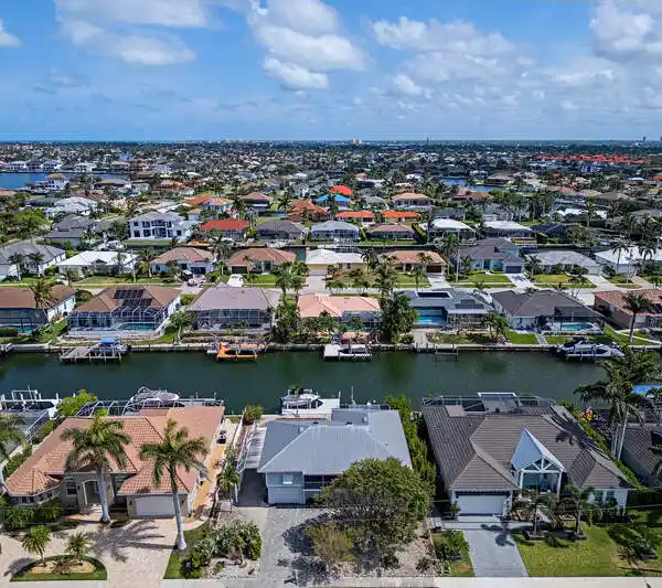 OLD FLORIDA-STYLE RETREAT WITH POOL AND COASTAL VIEWS