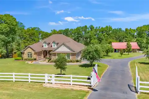 Tranquil Country Living on 18 Acres in Stallion Lake Ranch