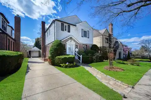 Rare Double Lot in the Heart of Little Neck