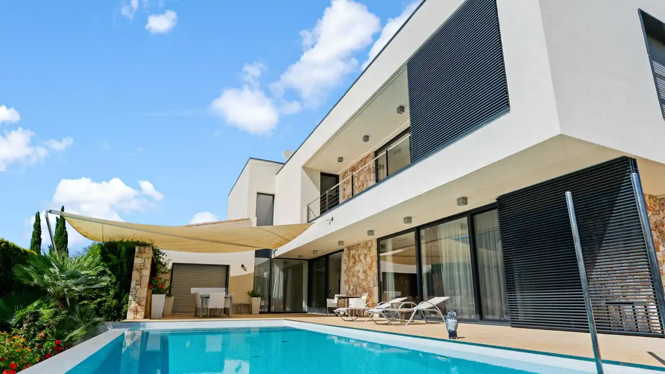 Modern Villa in Exclusive Location