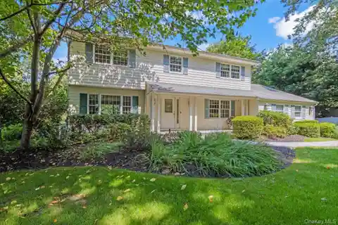 North Shore Gem with Timeless Colonial Charm