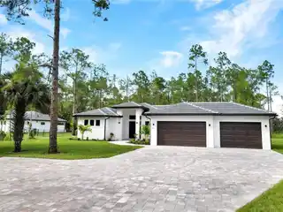 Desirable Setting in Golden Gate Estates