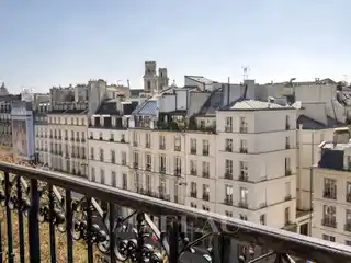 Immaculate Apartment on the Top Two Floors
