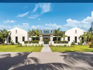 Sublime Contemporary Residence