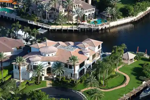 Sanctuary Deepwater Showplace